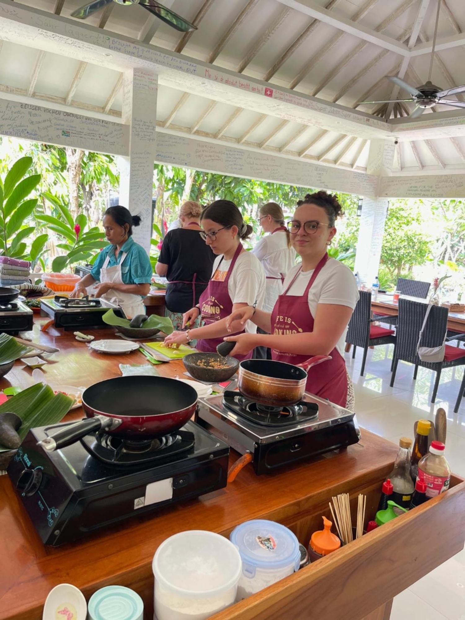 Anggrek Putih Homestay & Cooking Class Senggigi Exterior foto